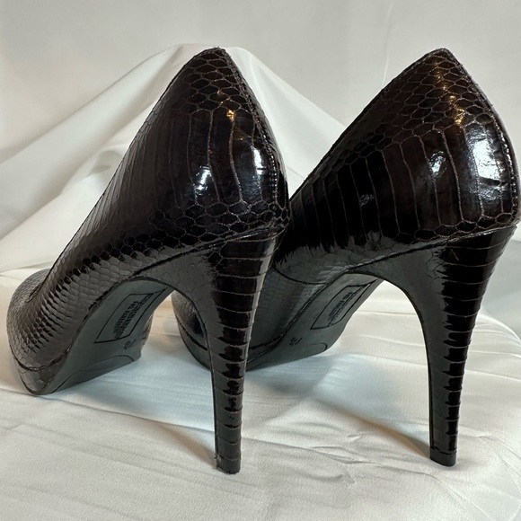 Dark brown crocodile pattern size 7.5 - Picture 4 of 7